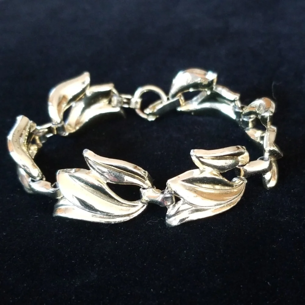 Vintage Mid Century Goldtone Link Metal Bracelet
